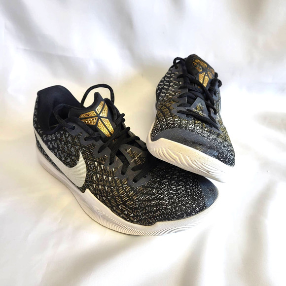 Nike Shoes - Nike Mamba Instinct Athletic Shoes Gold Silver size 8
